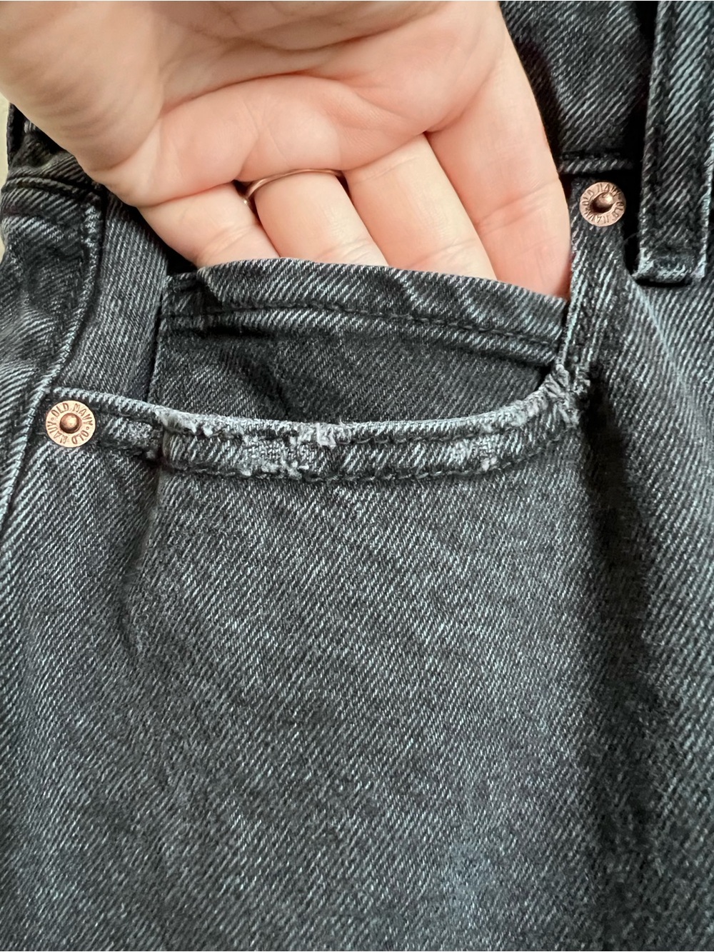 Old Navy Extra High Rise Curvy Sky-Hi Wide Leg Black Jeans Size 8 - Picture 3 of 6